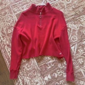 red holister crop top